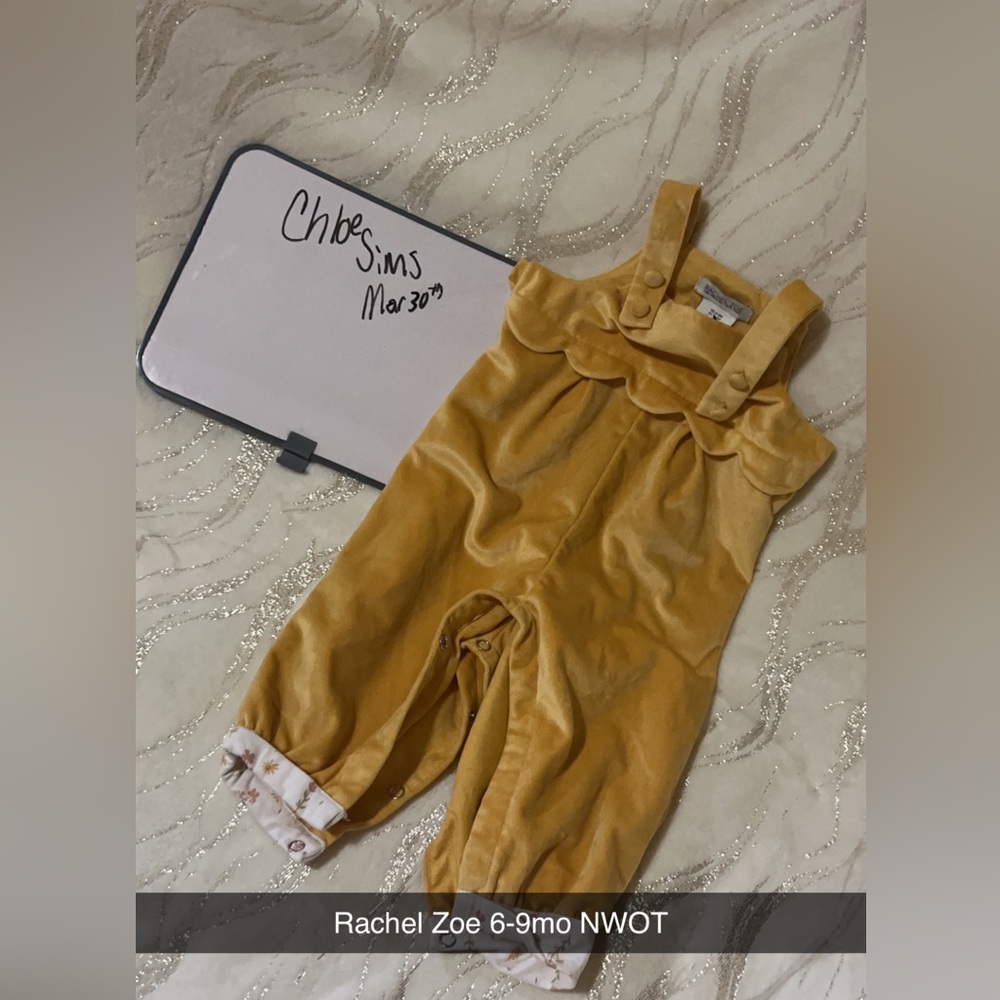 Rachel Zoe 6-9mo NWOT. Washed&put up in my daughters closet.. forgot them😩😅